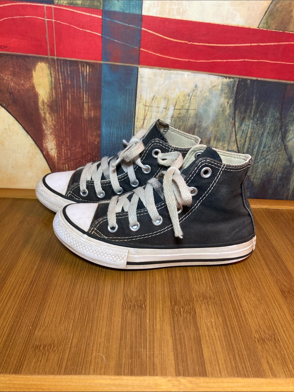 BOY’S CONVERSE SHOES BOYS SIZE Y 11 YYOUTH CHUCK TAYLOR ALL STARS HIGH SNEAKERS